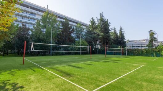 Спортивные площадки